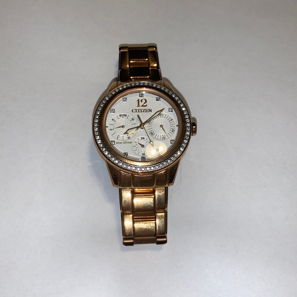 Women’s Rose Gold Crystal Embellished Watch
